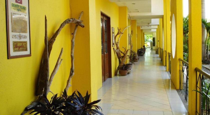 Country Village Hotel Cagayan de Oro Eksteriør bilde